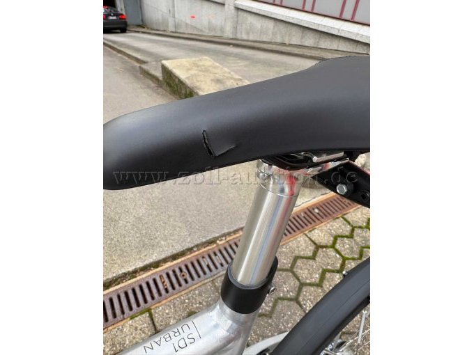 Schaden am Ledersitz