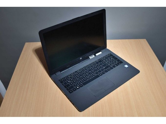 HP 250 G6 Notebook – 39,6 cm (15.6")
Ansicht geöffnet
