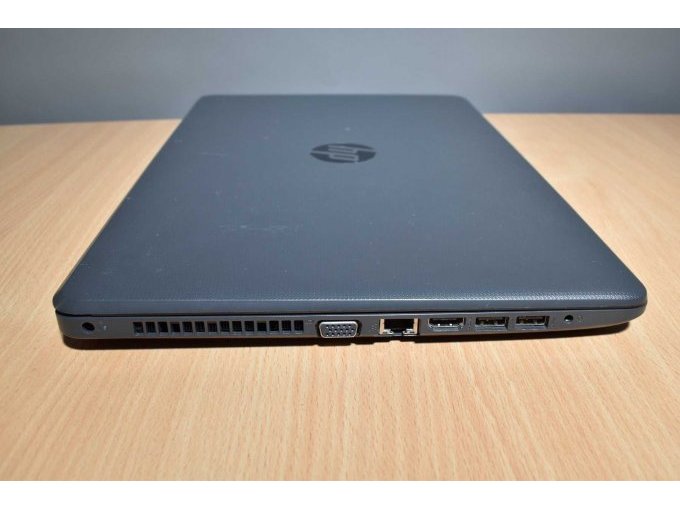HP 250 G6 Notebook – 39,6 cm (15.6")
Ansicht von der Seite