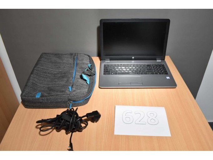 HP 250 G6 Notebook komplett mit Tasche und Ladegerät