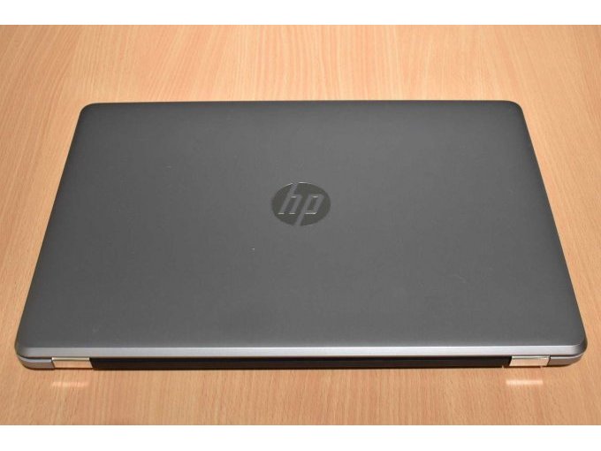 HP 250 G6 Notebook – 39,6 cm (15.6")
Ansicht geschlossen