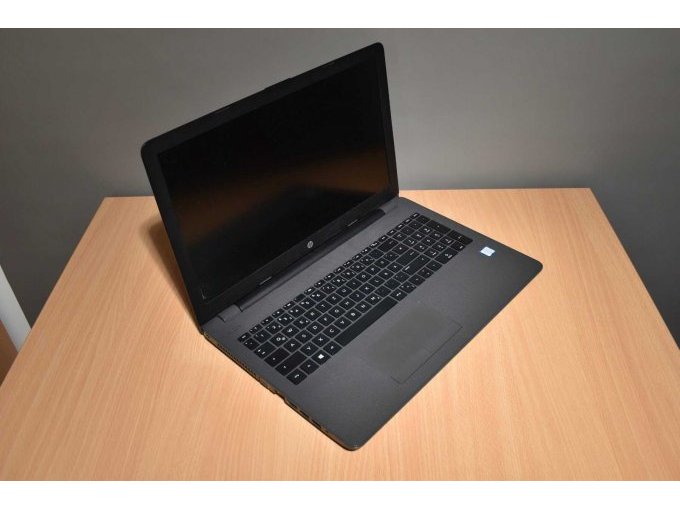 HP 250 G6 Notebook – 39,6 cm (15.6")
Ansicht geöffnet