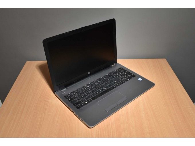 HP 250 G6 Notebook – 39,6 cm (15.6")
Ansicht geöffnet
