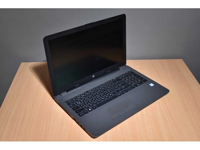 HP 250 G6 Notebook – 39,6 cm (15.6")
Ansicht geöffnet