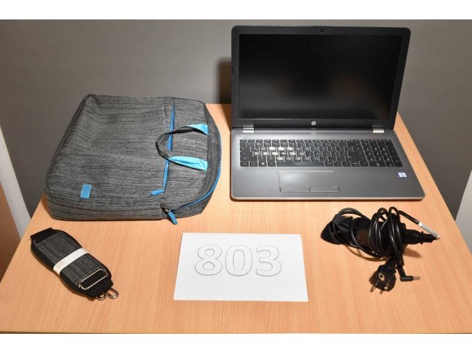 HP 250 G6 Notebook – 39,6 cm (15.6")
Gesamtansicht HP 250 G6 Notebook – 39,6 cm (15.6")
Gesamtansicht