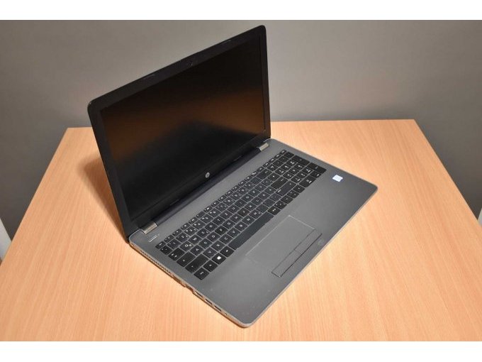 HP 250 G6 Notebook – 39,6 cm (15.6")
Ansicht geöffnet