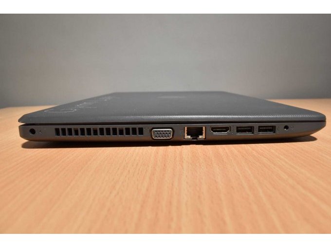 HP 250 G6 Notebook – 39,6 cm (15.6")
Ansicht von der Seite