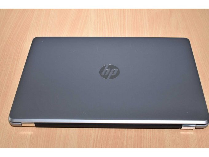 HP 250 G6 Notebook – 39,6 cm (15.6") -defekt-
Ansicht geschlossen