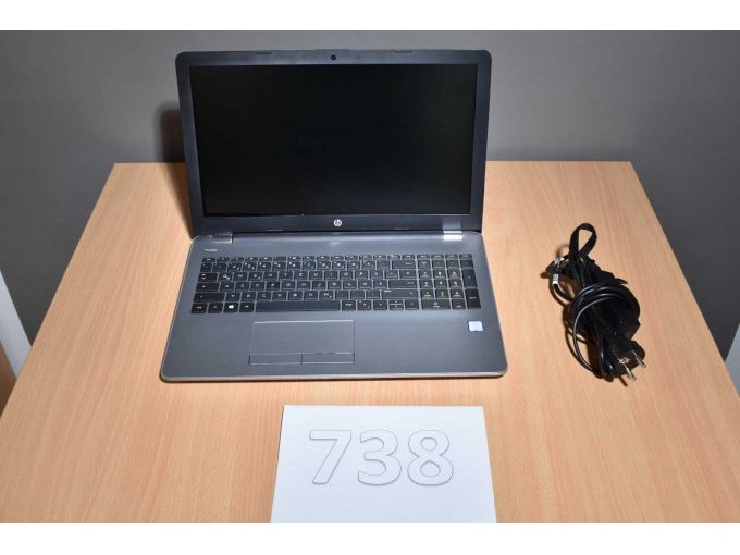 HP 250 G6 Notebook – 39,6 cm (15.6") -defekt- 
Gesamtansicht