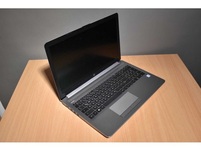 HP 250 G7 Notebook – 39,6 cm (15.6")
Ansicht geöffnet