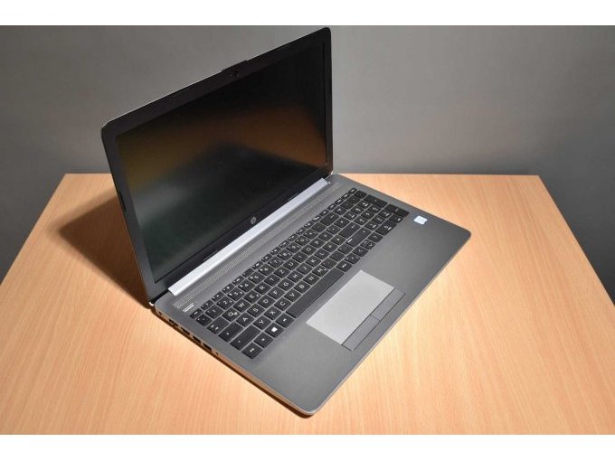 HP 250 G7 Notebook – 39,6 cm (15.6")
Ansicht geöffnet