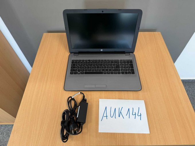 HP 255 G5 Notebook-PC 39,6 cm (15.6") mit Netzteil