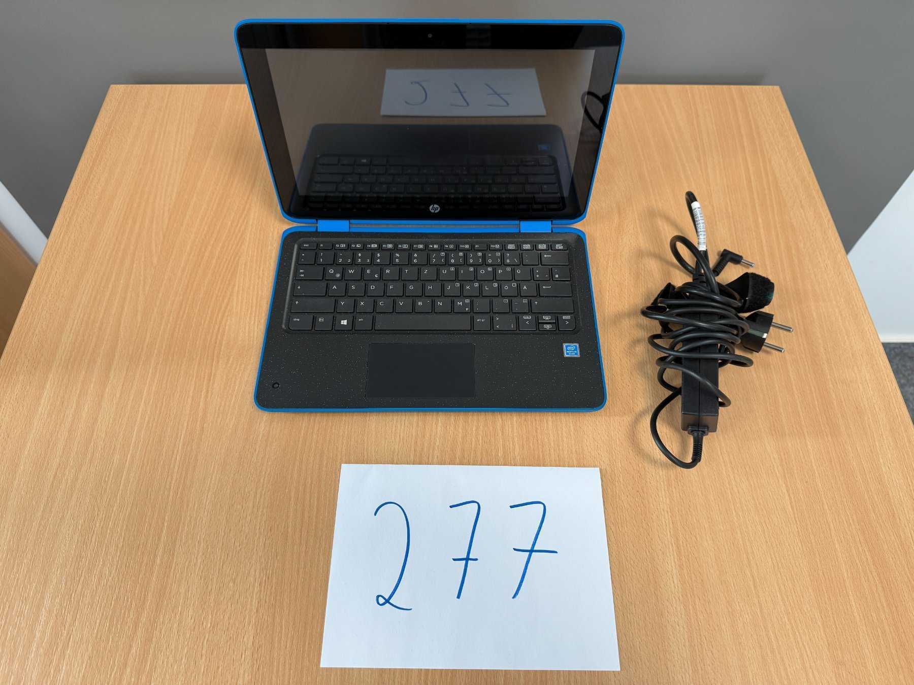 HP ProBook x360 11 G3 EE
mit Zubehör