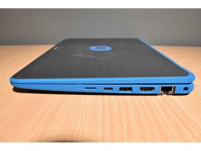 HP ProBook x360 11 G3 EE (11,6" ) 29,5 cm
Ansicht von der Seite