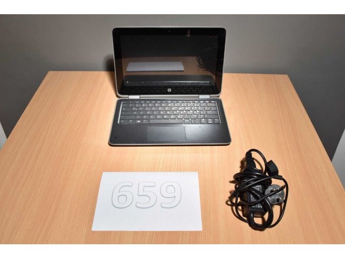 HP ProBook x360 11 G3 EE (11,6" ) 29,5 cm
Gesamtansicht HP ProBook x360 11 G3 EE (11,6" ) 29,5 cm
Gesamtansicht