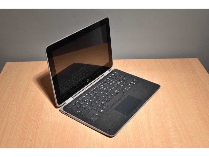 HP ProBook x360 11 G3 EE (11,6" ) 29,5 cm
Ansicht geöffnet