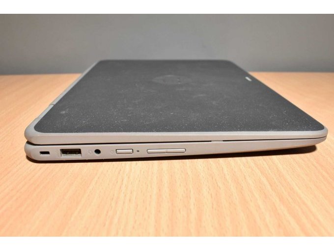 HP ProBook x360 11 G3 EE (11,6" ) 29,5 cm
Ansicht von der Seite