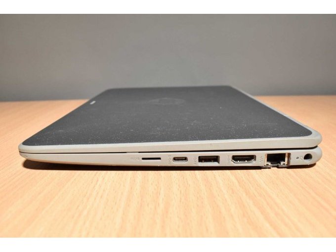 HP ProBook x360 11 G3 EE (11,6" ) 29,5 cm
Ansicht von der Seite