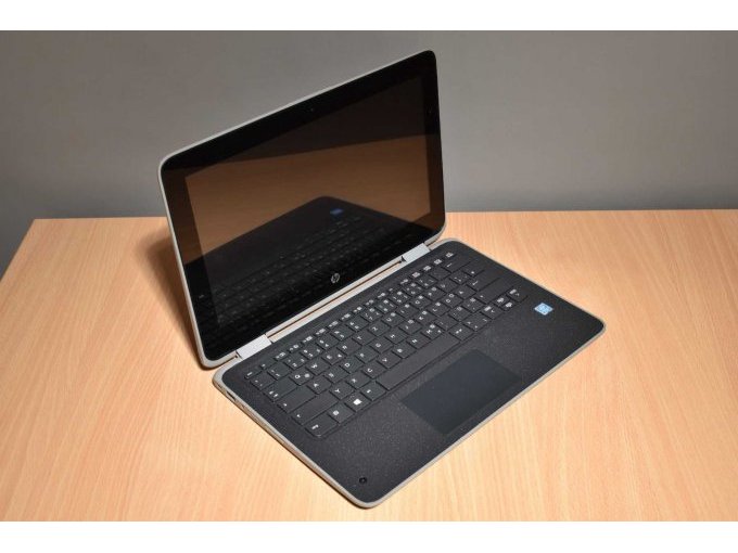 HP ProBook x360 11 G3 EE (11,6" ) 29,5 cm
Ansicht geöffnet