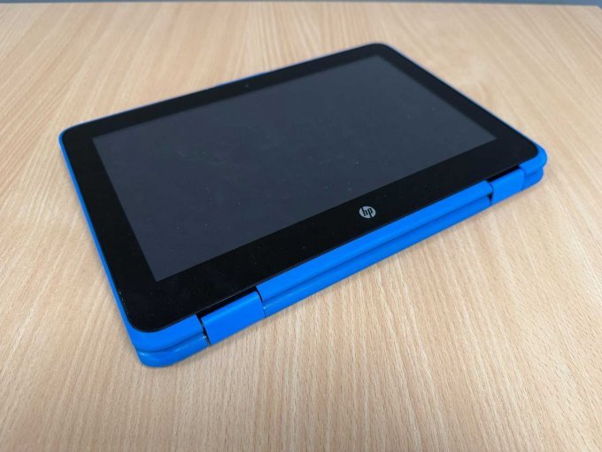 HP ProBook x360 11 G3 EE
Ansicht geklappt