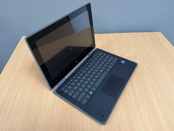 HP ProBook x360 11 G5 EE
Ansicht geöffnet