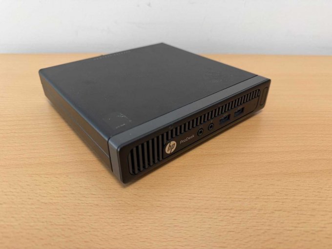 HP ProDesk 400 G1 GM Desktop-Mini PC
Ansicht von vorne