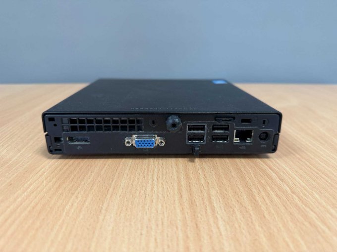 HP ProDesk 400 G1 GM Desktop-Mini PC
Ansicht von hinten