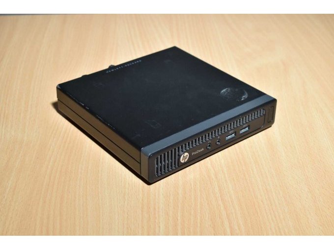 HP ProDesk 400 G1 GM Desktop-Mini PC
Ansicht von vorne