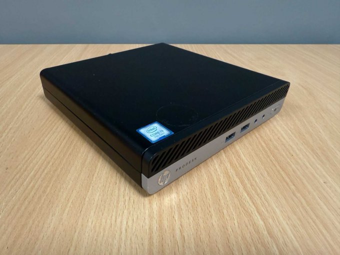 HP ProDesk 400 G3 Desktop-Mini PC
Ansicht von vorne