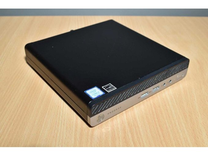 HP ProDesk 400 G4 Desktop-Mini PC
Ansicht von vorne