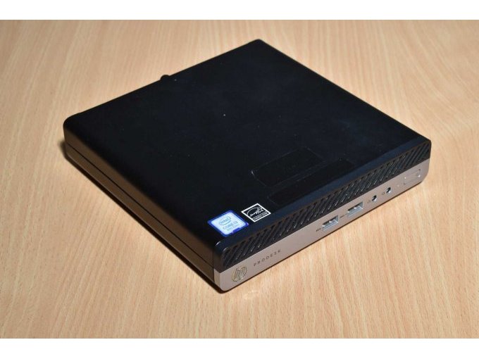 HP ProDesk 400 G4 Desktop-Mini PC
Ansicht von vorne