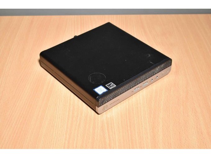 HP ProDesk 400 G4 Desktop-Mini PC
Ansicht von vorne