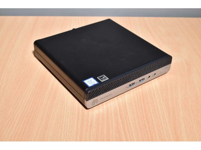 HP ProDesk 400 G4 Desktop-Mini PC
Ansicht von vorne