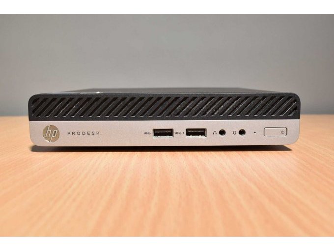 HP ProDesk 400 G4 Desktop-Mini PC
Frontalansicht