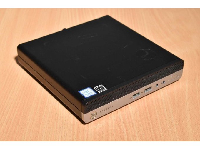 HP ProDesk 400 G4 Desktop-Mini PC
Ansicht von vorne