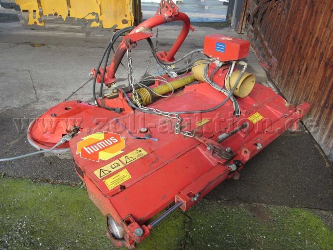 Ansicht schräg von vorn