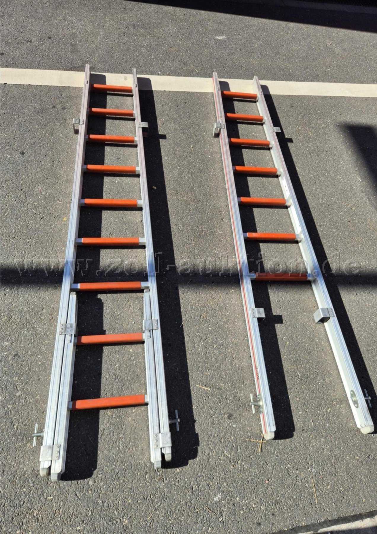 1 Haca aluminium extension ladder 2 x B ladder section / 1 x A insert section (defective)