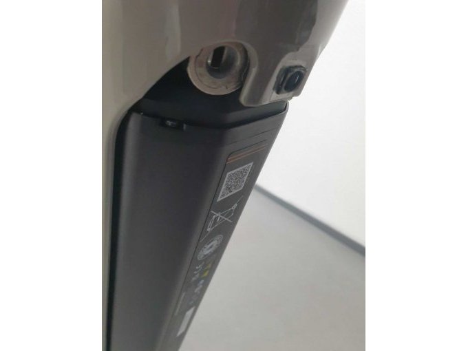 Akku mit Schloss und CE-Kennung