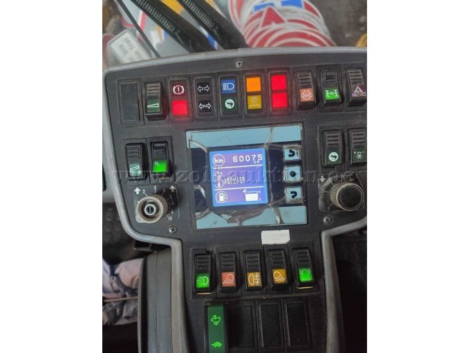 1 Hako Multicar Tremo Carrier mit Streuer und Schneeschild – foto 9 – kavel bij Zoll-Auktion, Ahrensburg