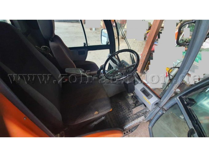 1 Hako Multicar Tremo Carrier mit Streuer und Schneeschild – foto 7 – kavel bij Zoll-Auktion, Ahrensburg