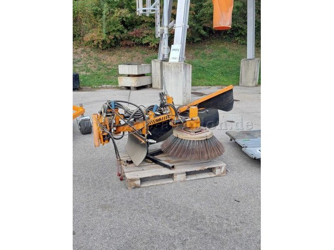 1 Hako Multicar Tremo X56 mit 6 Anbaugeräten – foto 6 – kavel bij Zoll-Auktion, Pöcking