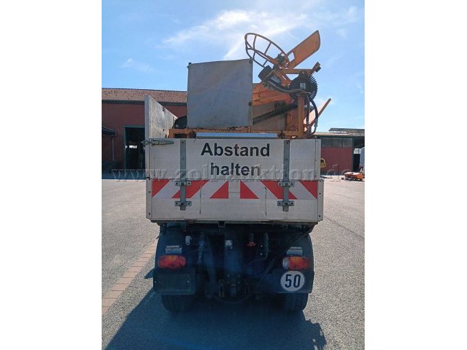1 Hako Multicar Tremo mit Pritsche, Kehrmaschine, Streuer und Sinkkastenreiniger – foto 4 – kavel bij Zoll-Auktion, Melle