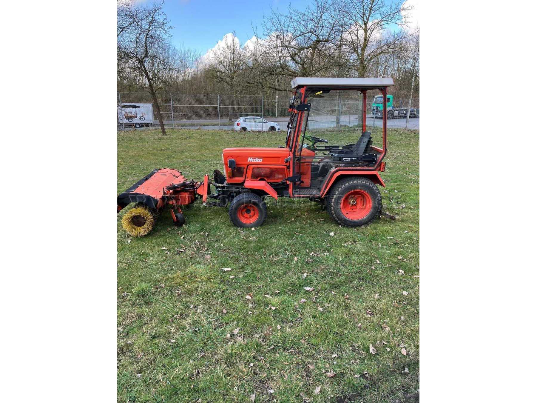 Hakotrac Ansicht Seite links