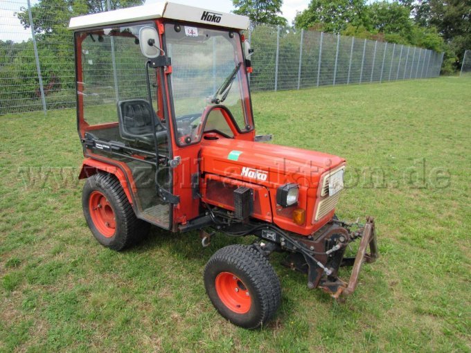 Traktor Ansicht vorne rechts