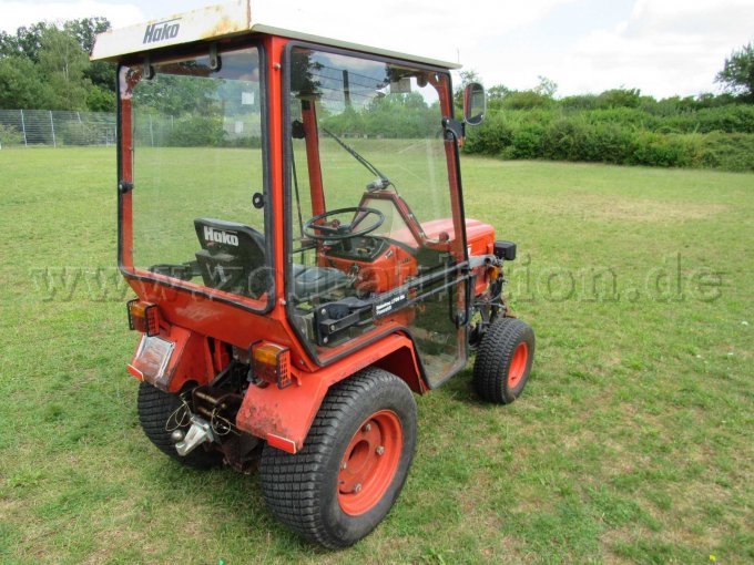 Traktor Ansicht hinten rechts