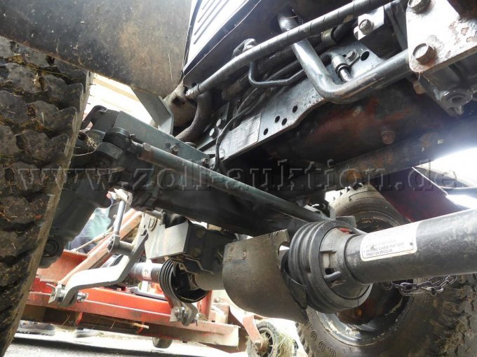 Ansicht unterhalb von hinten links nach vorn