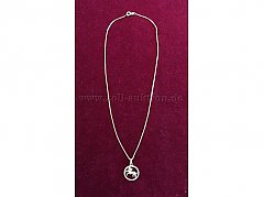 Kette mit Anhänger