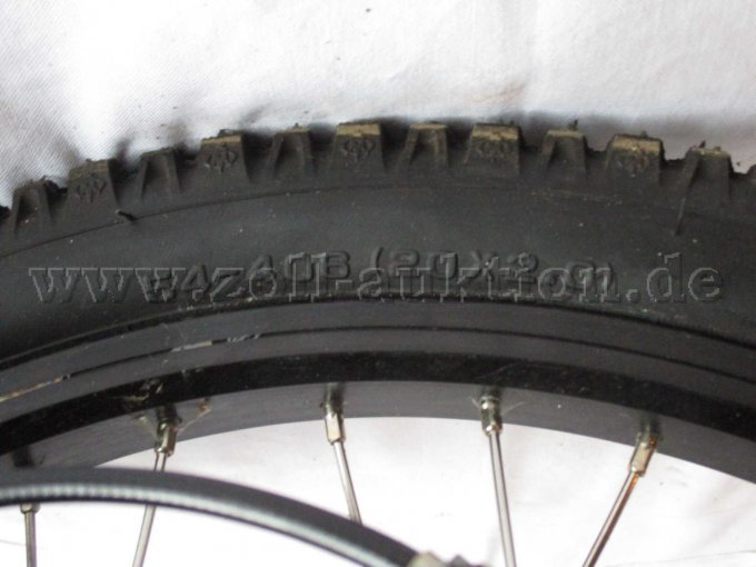 Teilansicht Antriebsrad mit Bezeichnung der Reifengröße