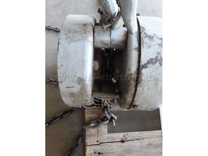 1 handkettingtakel / kettingtakel 2,5 t van YALE, incl. loopkat/frame – foto 7 – kavel bij Zoll-Auktion, Northeim