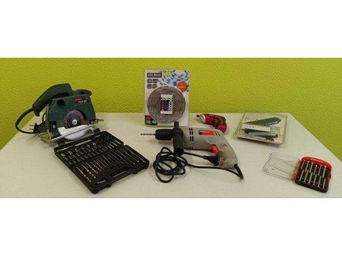 Handkreissäge, Schlagbohrmaschine, Akkuschrauber, Schraubendreher-Set, Präzisionsschraubendreher-Set, Heißklebepistole & LED-Band